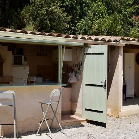 La Bastide Des Roses Bed and Breakfast Saint-Julien-d'Asse Exteriör bild