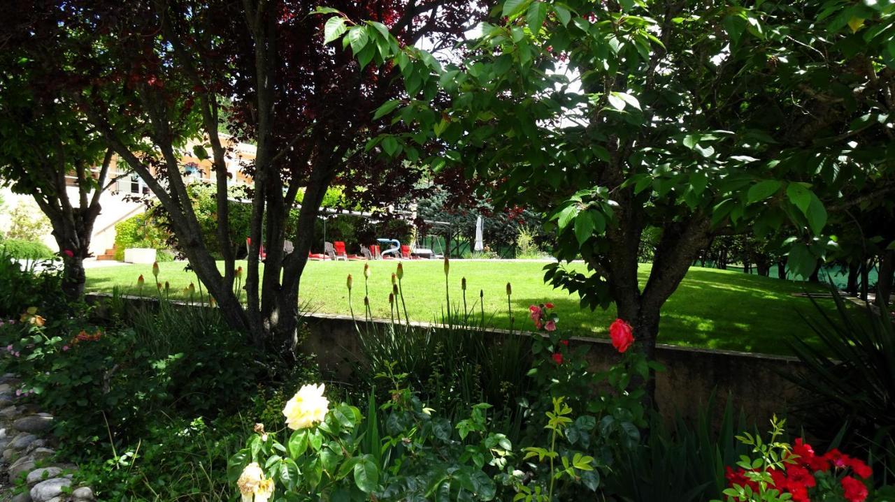 La Bastide Des Roses Bed and Breakfast Saint-Julien-d'Asse Exteriör bild